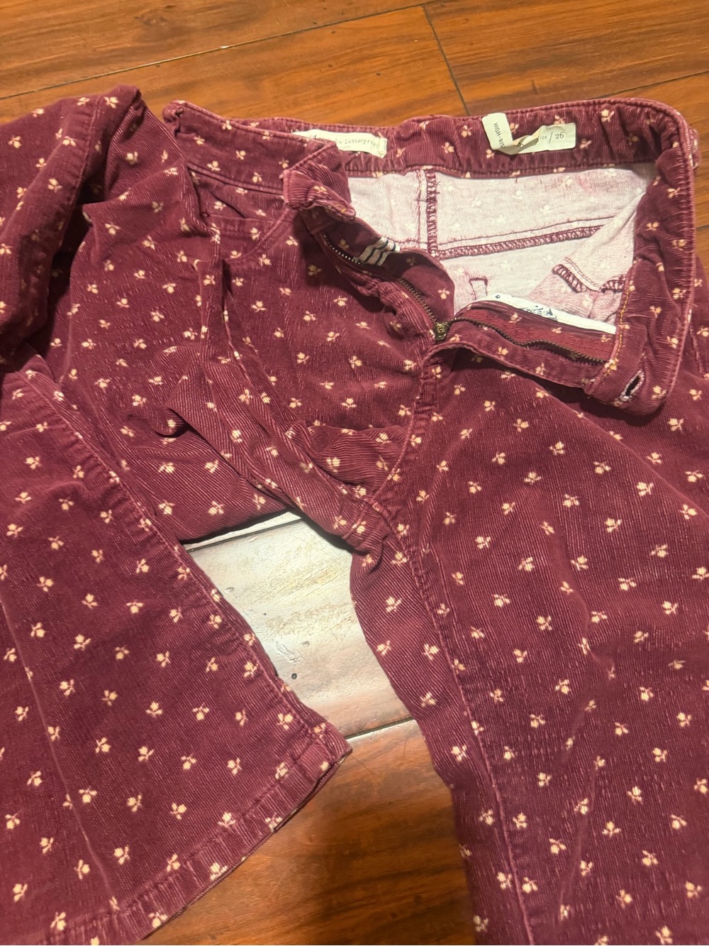 Anthropologie Maroon Wide-Leg Corduroy Jeans with Light Motif - Picture 4 of 11